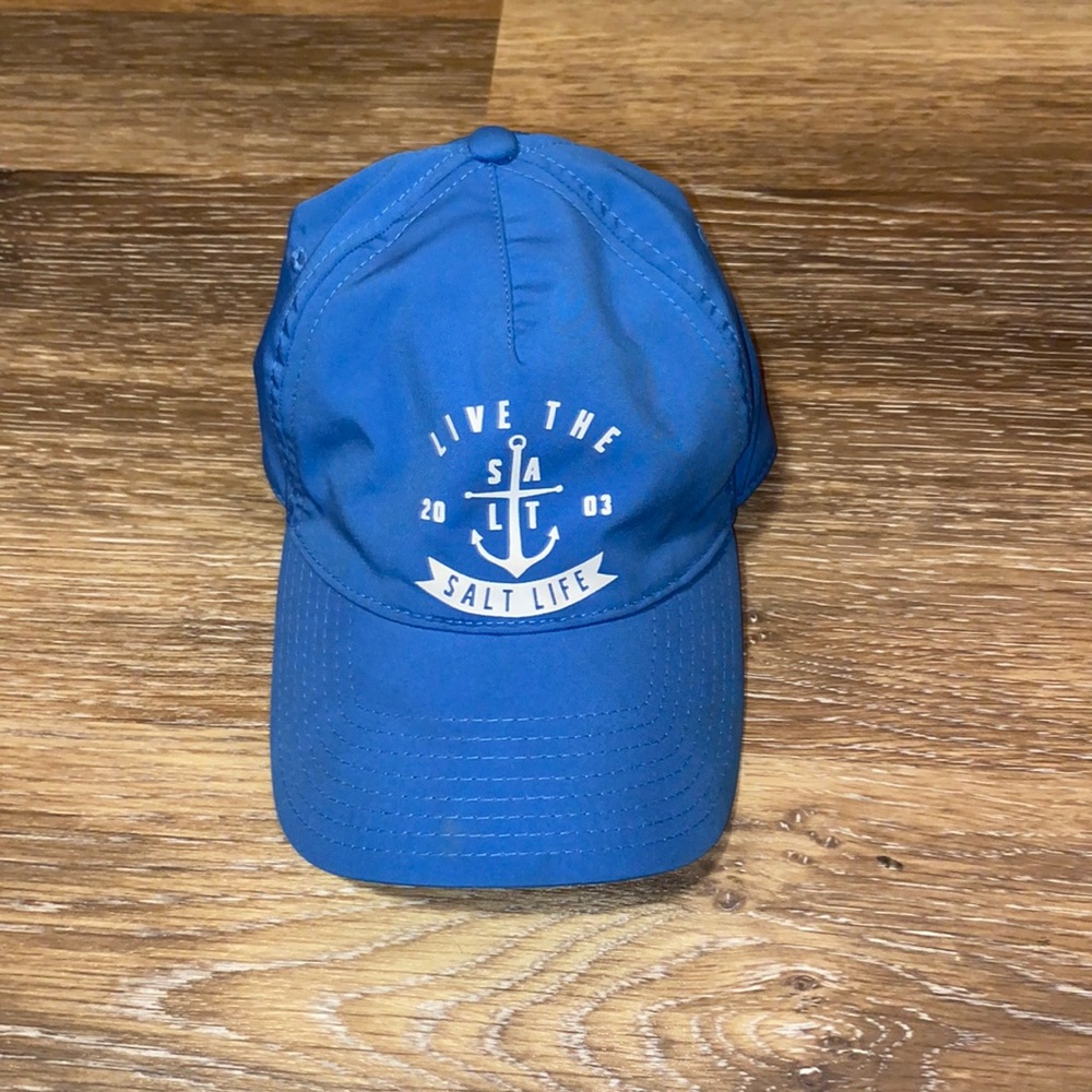 Blue salt life hat.